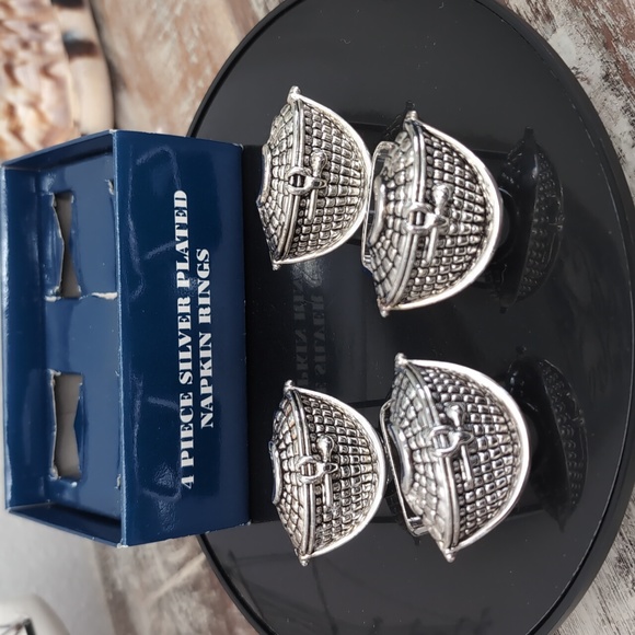 Vintage Silver Plated Napkin Rings (set/4) - Picture 1 of 7
